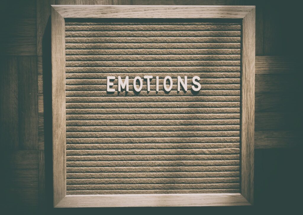 minimalism, emotions, feelings-4846000.jpg